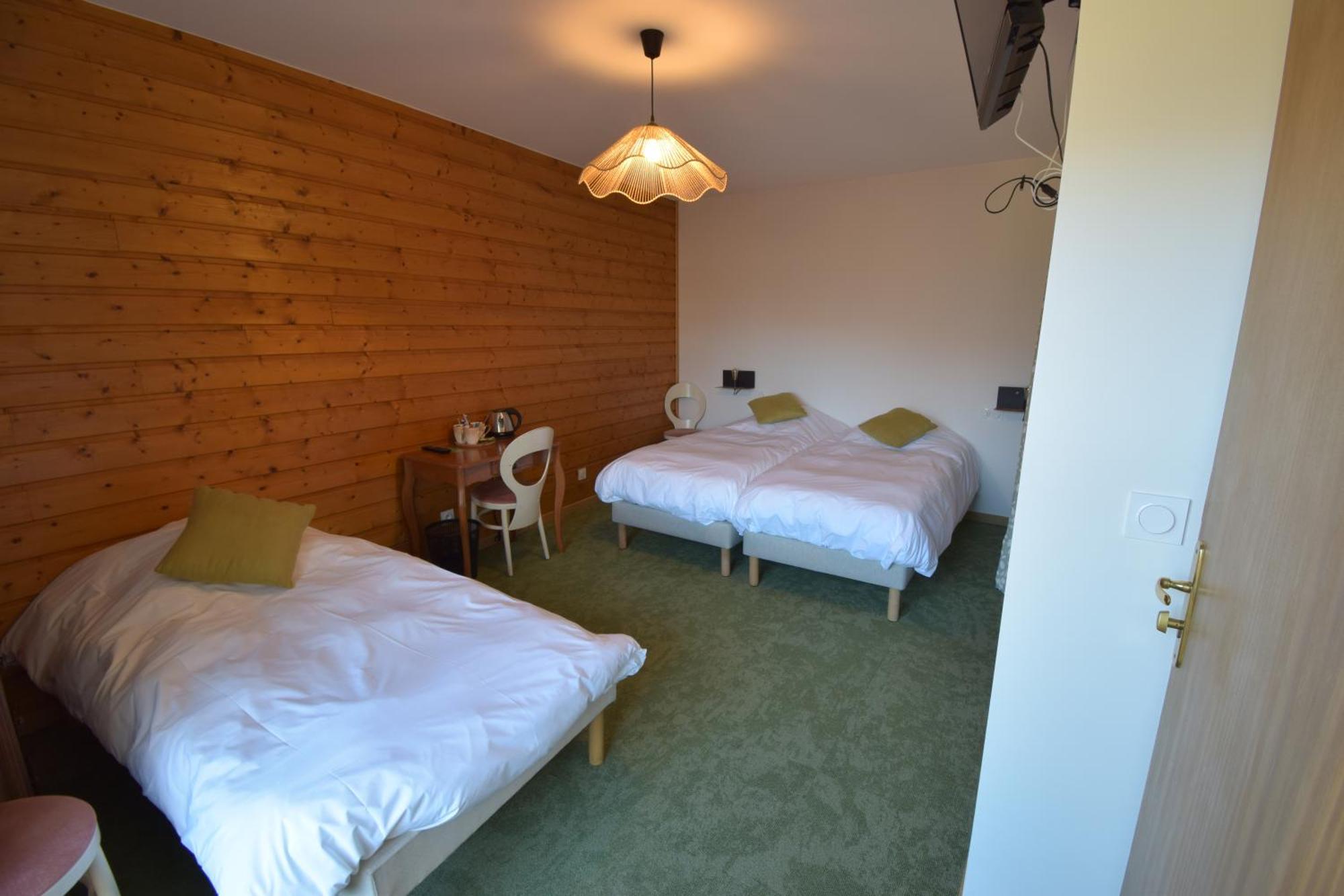 Hotel Les Chenets Saint-Julien-en-Champsaur Exterior foto